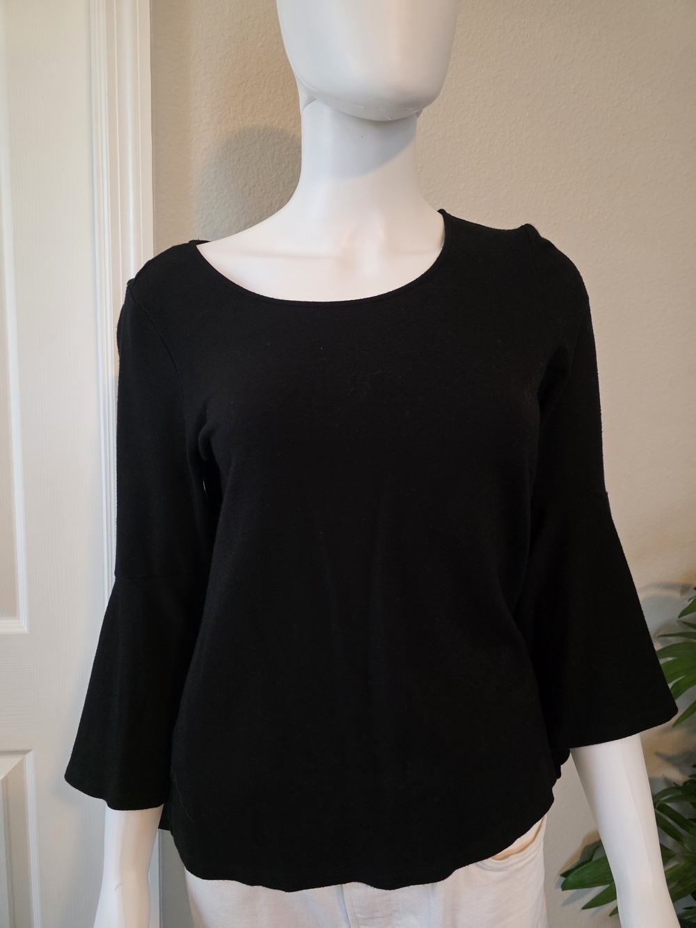 H by Halston Flattering Black Full Bell/Asymmetric-Sleeve Women's Top Size S/P